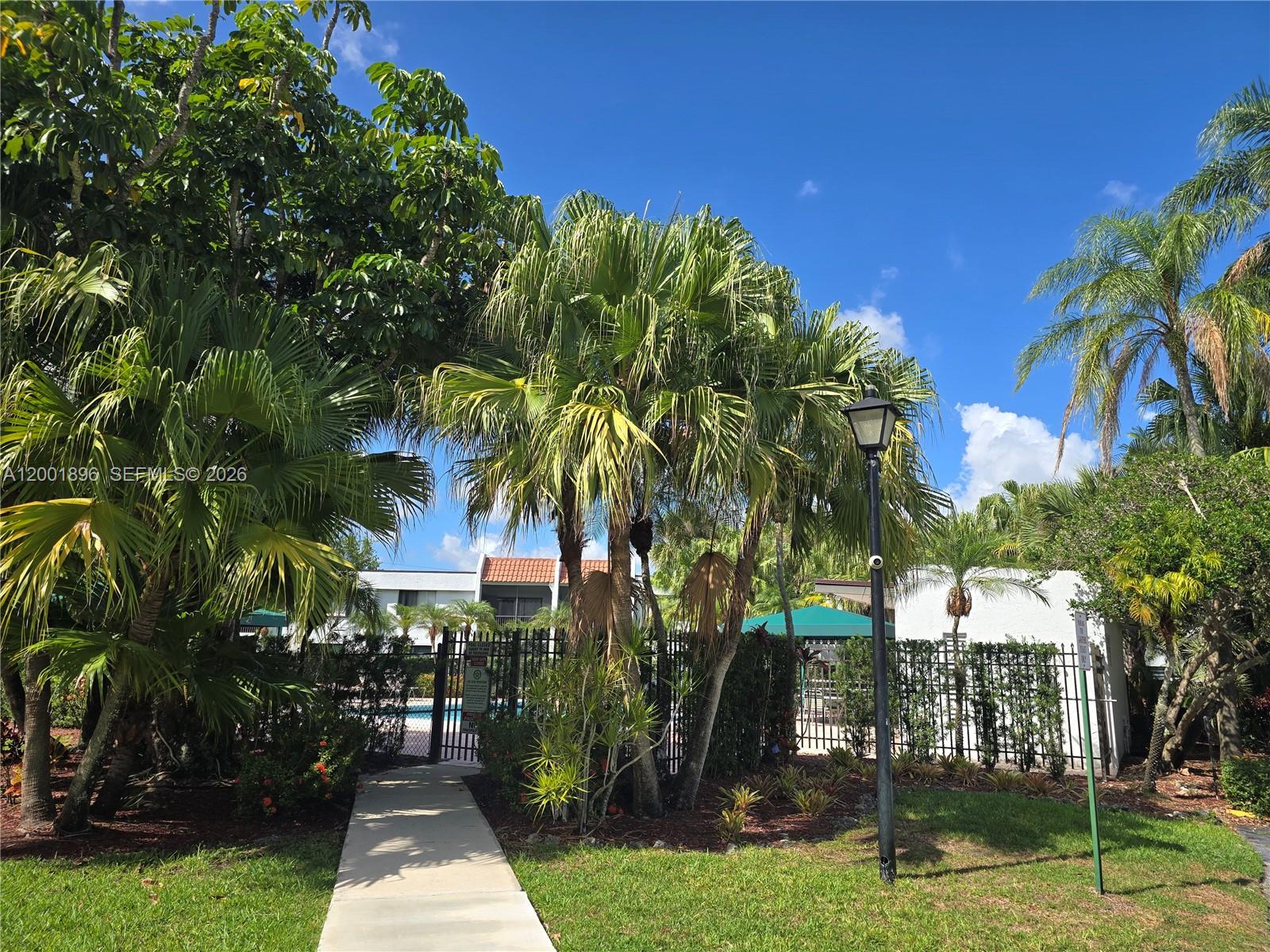 310 Racquet Club Road, Unit 204 Weston, FL 33326 - Photo 32 of 34
