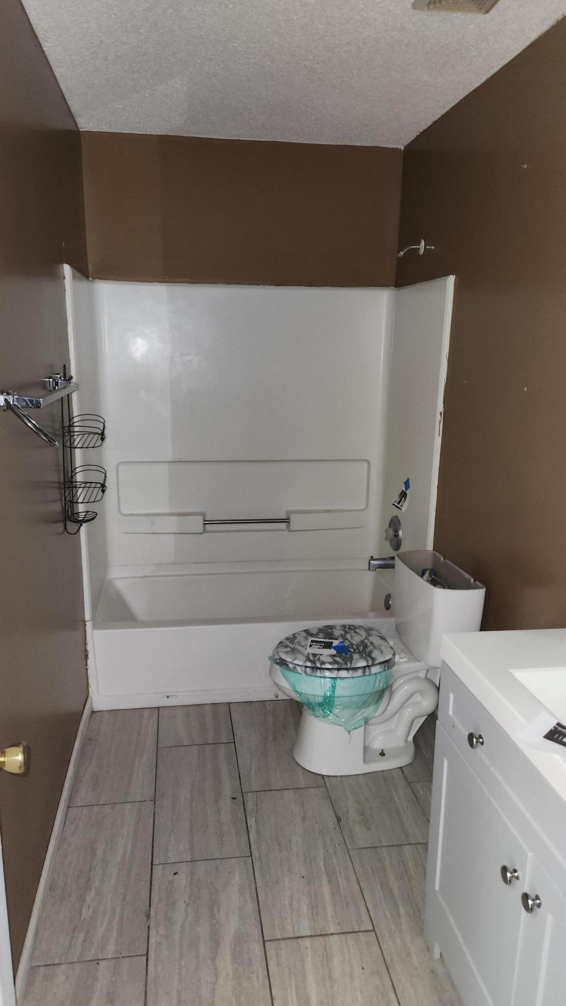 5024 Mauss Hill Road Hollywood, SC 29449 - Photo 12 of 16 Hall Bathroom