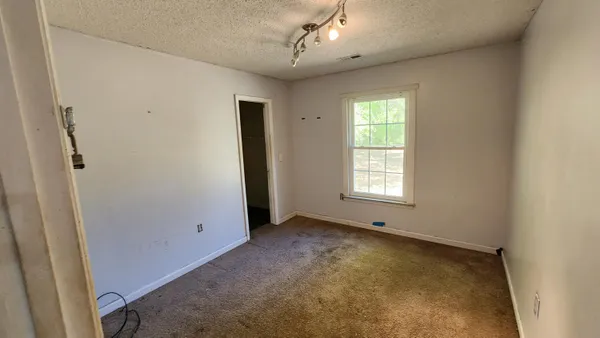 $225,000 | 5024 Mauss Hill Road, Hollywood, SC 29449
