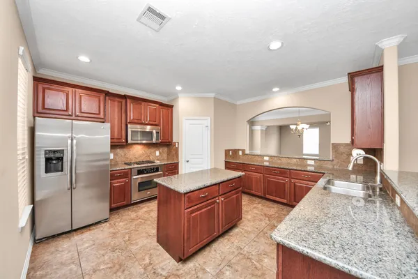$3,100 | 908 West 26th Street, Unit A, Houston, TX 77008