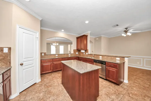 $3,100 | 908 West 26th Street, Unit A, Houston, TX 77008