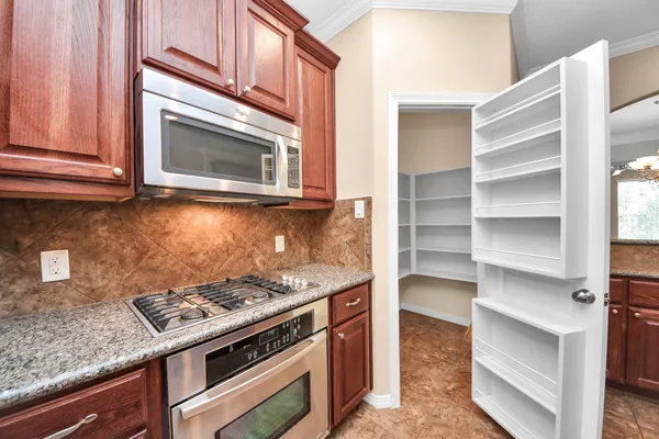 $3,100 | 908 West 26th Street, Unit A, Houston, TX 77008