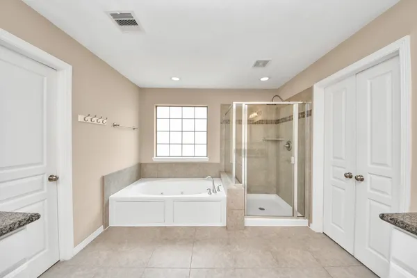 $3,100 | 908 West 26th Street, Unit A, Houston, TX 77008