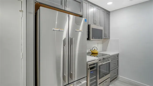 $649,000 | 1542 Oak Street, Unit 102, Sarasota, FL 34236