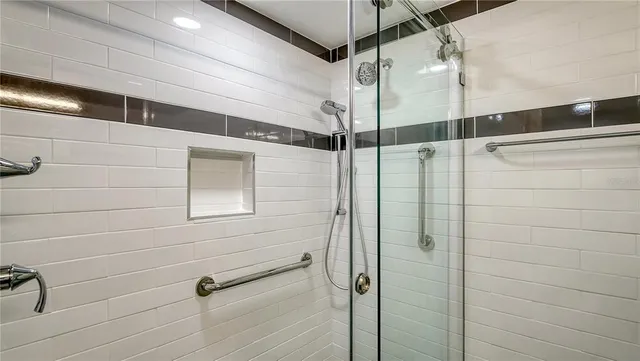 $649,000 | 1542 Oak Street, Unit 102, Sarasota, FL 34236