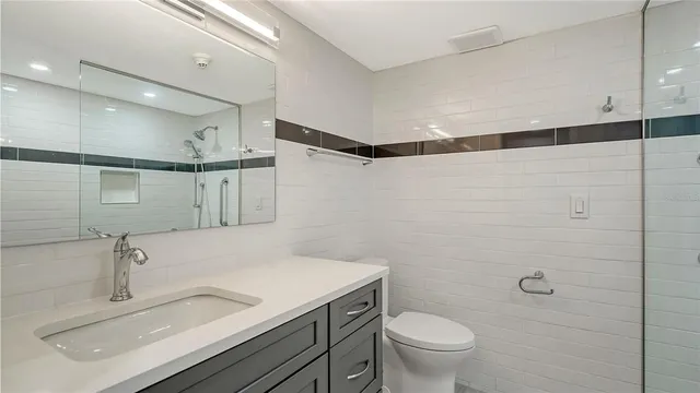 $649,000 | 1542 Oak Street, Unit 102, Sarasota, FL 34236