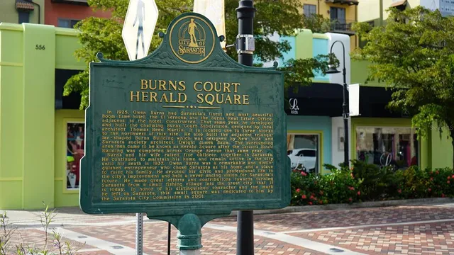 $649,000 | 1542 Oak Street, Unit 102, Sarasota, FL 34236