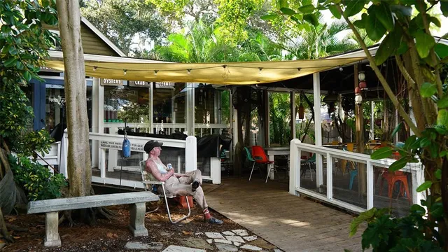 $649,000 | 1542 Oak Street, Unit 102, Sarasota, FL 34236