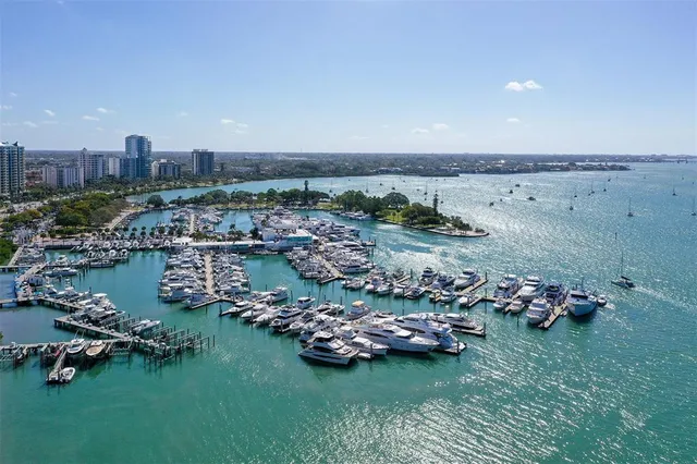 $649,000 | 1542 Oak Street, Unit 102, Sarasota, FL 34236