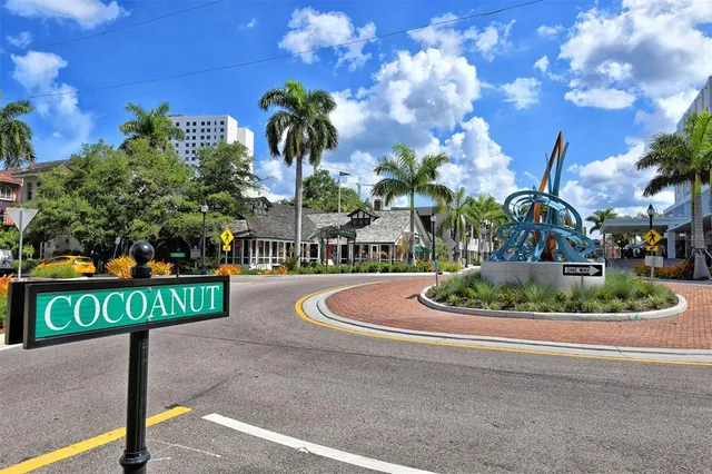 $649,000 | 1542 Oak Street, Unit 102, Sarasota, FL 34236