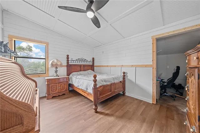 $979,000 | 888 1st Street, Bruceville, TX 76630