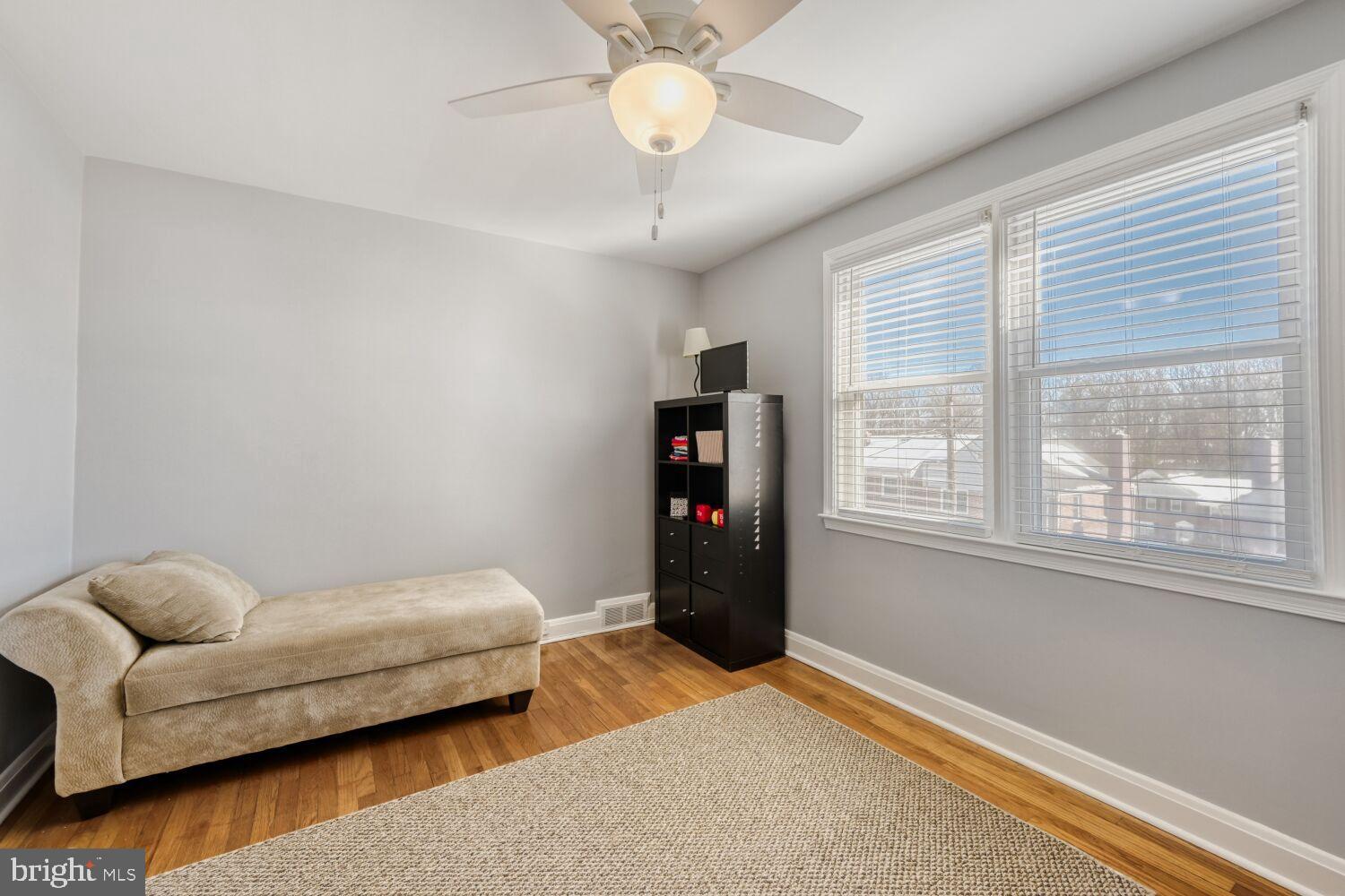 8127 Glen Gary Road Towson, MD 21286 - Photo 20 of 34 Bright and airy room with natural light.