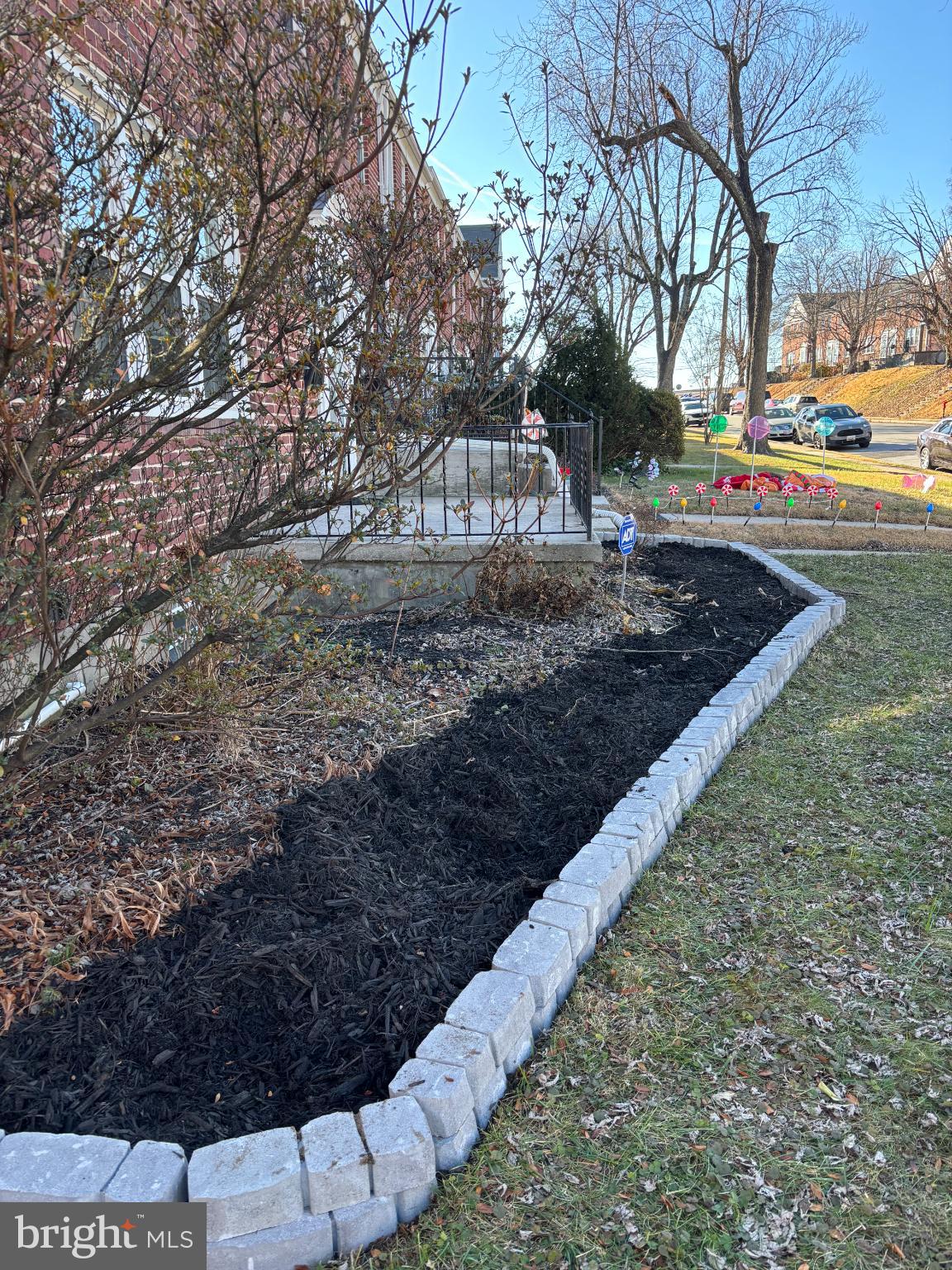 8127 Glen Gary Road Towson, MD 21286 - Photo 31 of 34 Exterior Front landscaped area, near porch