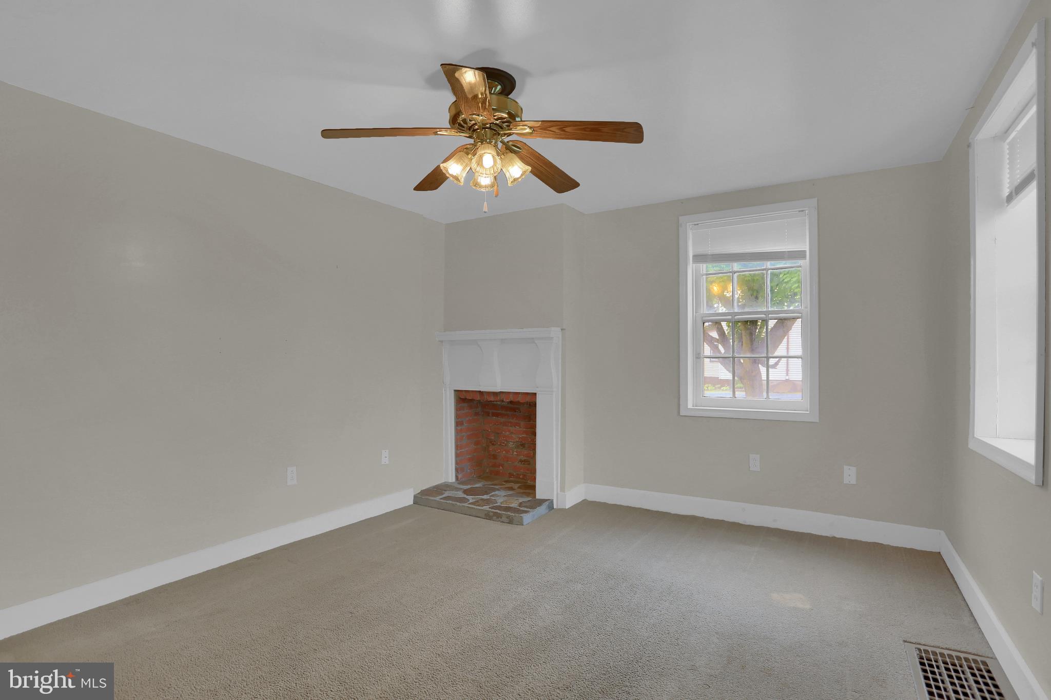 2169 Newville Road Carlisle, PA 17015 - Photo 5 of 28 Gallery Image 5
