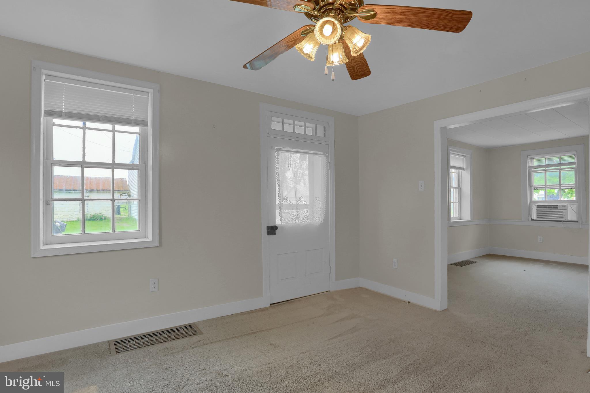2169 Newville Road Carlisle, PA 17015 - Photo 6 of 28 Gallery Image 6
