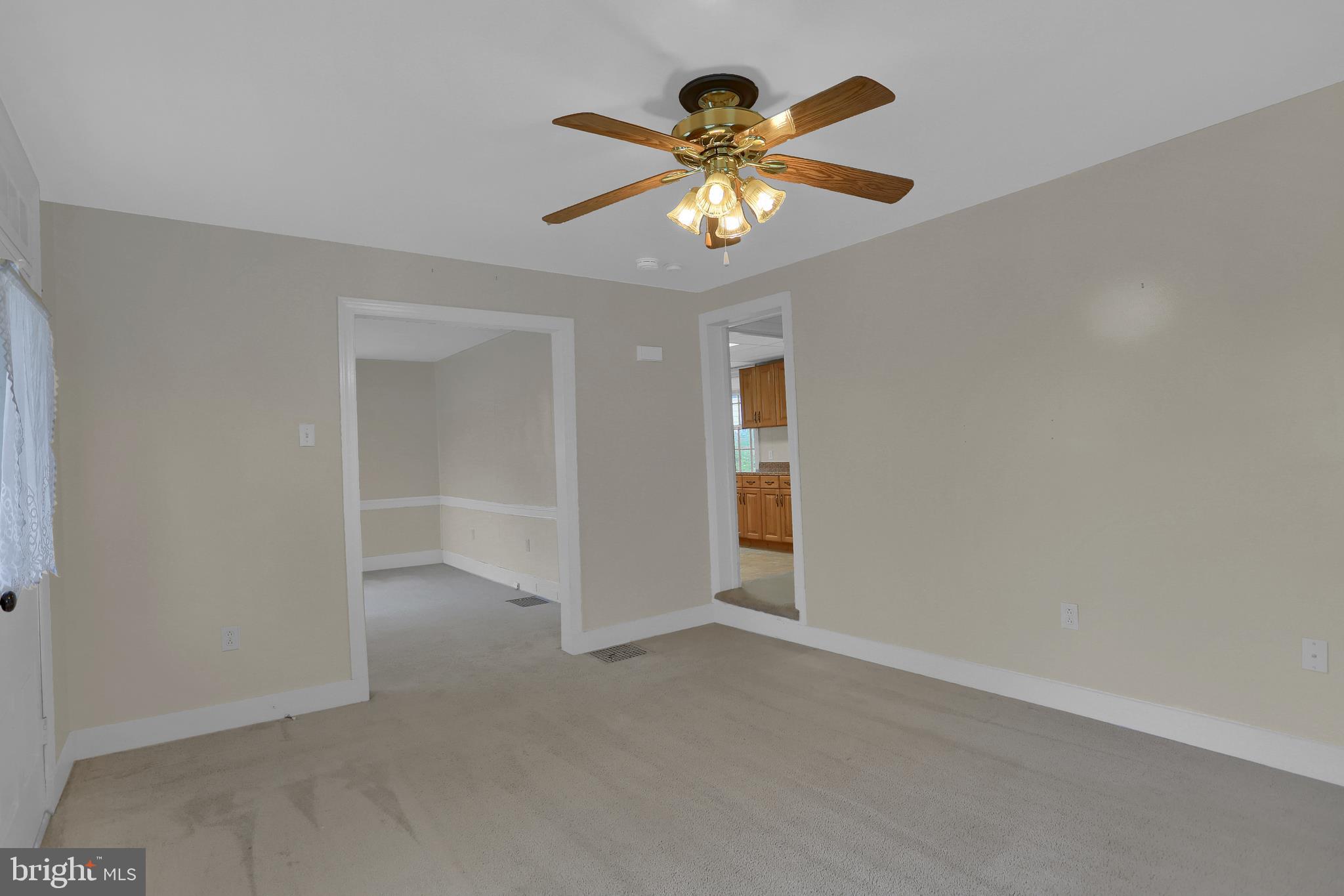 2169 Newville Road Carlisle, PA 17015 - Photo 7 of 28 Gallery Image 7
