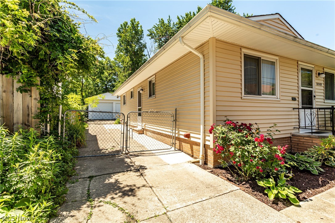 10509 Baltic Road Cleveland, OH 44102 - Photo 3 of 23 Gallery Image 3