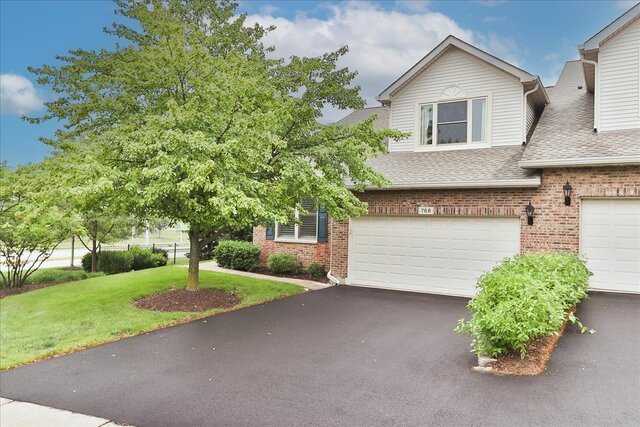768 St Johns Place Addison, IL 60101 - Photo 1 of 39