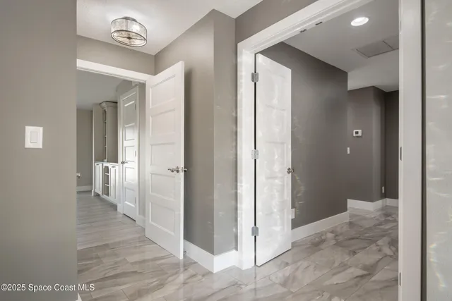 a view of walk in closet