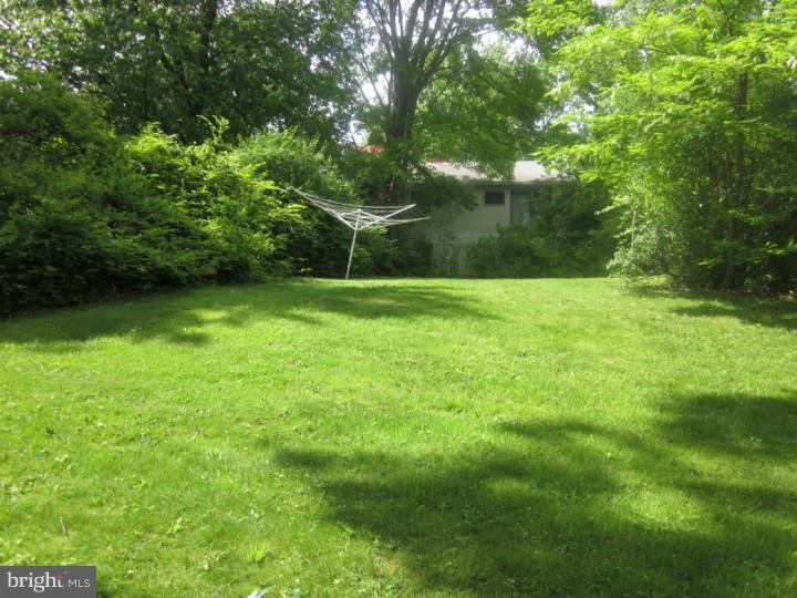 119 Brookhill Road Newtown Square, PA 19073 - Photo 4 of 25