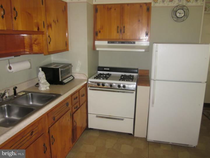 119 Brookhill Road Newtown Square, PA 19073 - Photo 6 of 25
