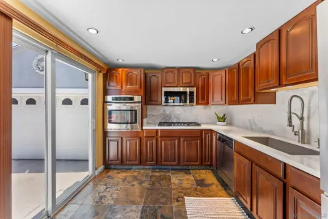 $845,000 | 246 East 26th Street, National City, CA 91950