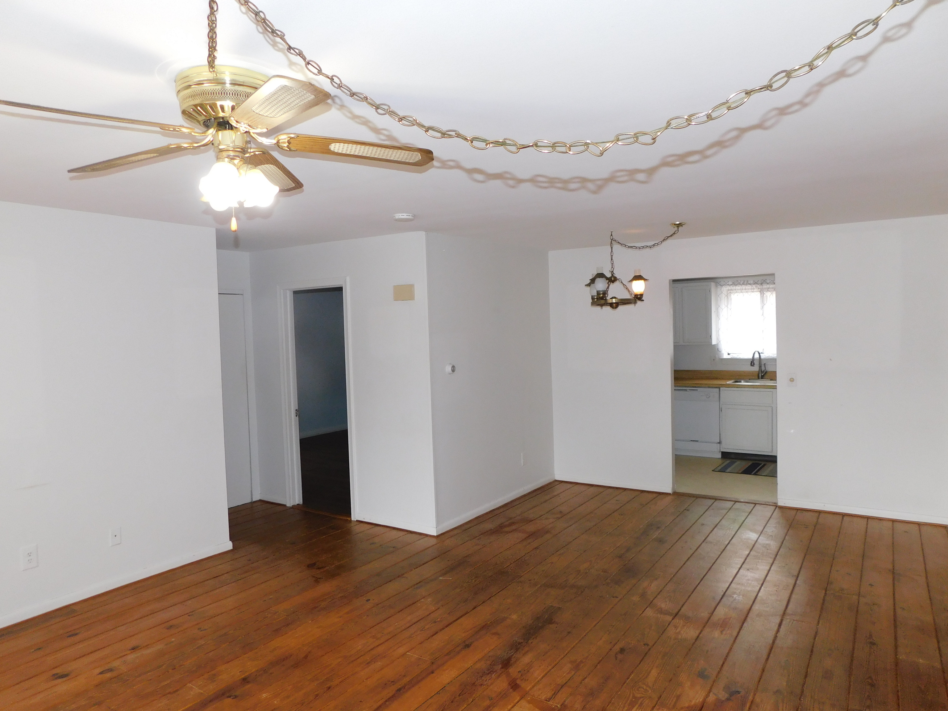 98 High Path Road, Unit 98 Windsor, CT 06095 - Photo 4 of 13 a view of a room with wooden floor