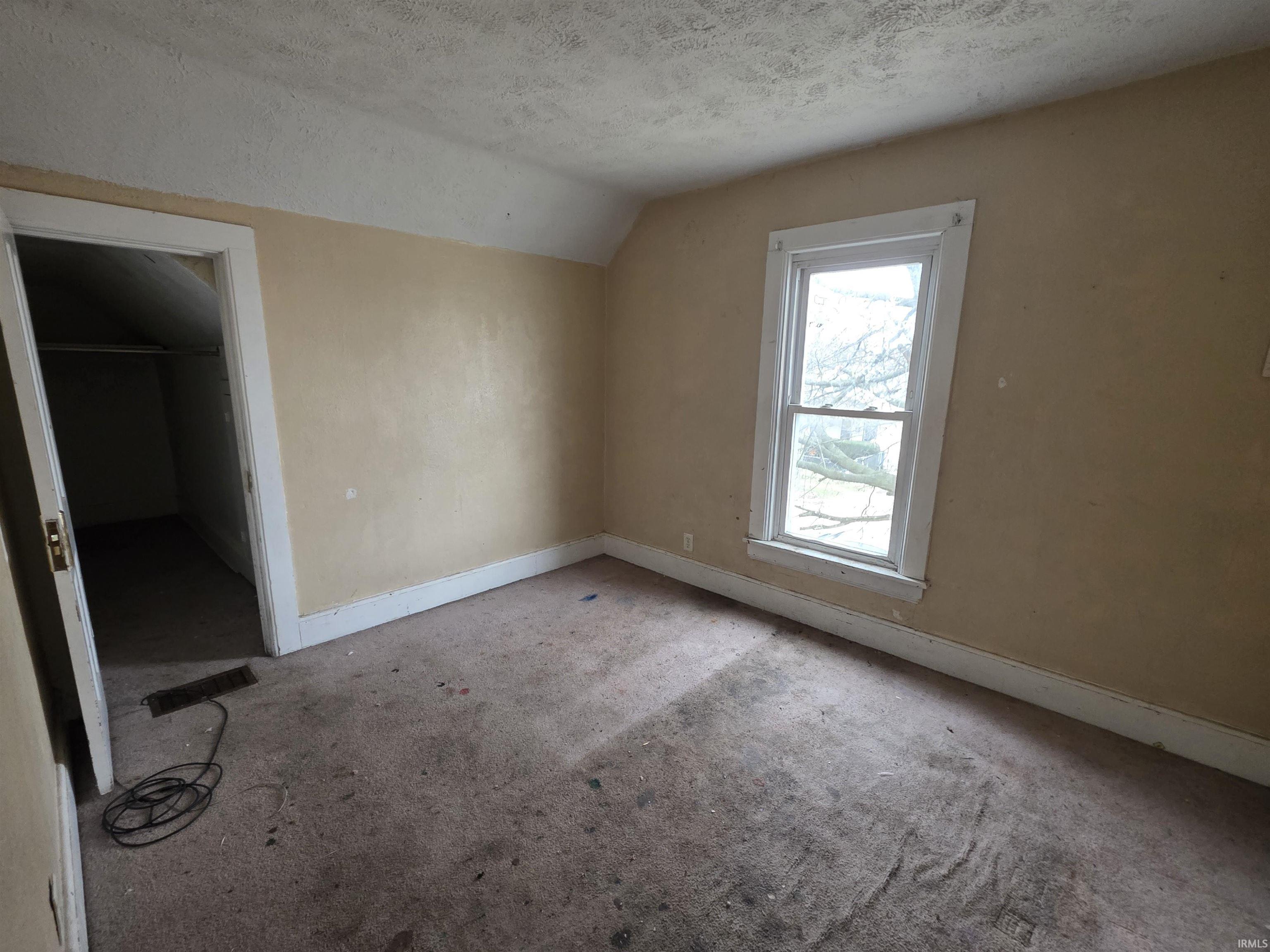 320 East Fox Street South Bend, IN 46613 - Photo 10 of 11