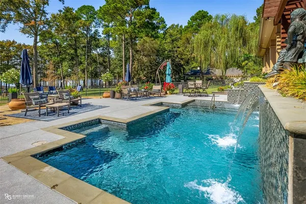 $1,599,000 | 2002 North Cross Drive, Shreveport, LA 71107