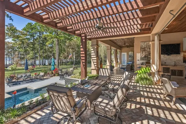 $1,599,000 | 2002 North Cross Drive, Shreveport, LA 71107