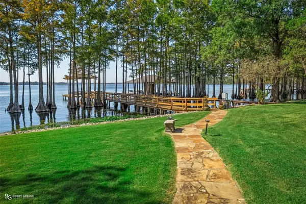 $1,599,000 | 2002 North Cross Drive, Shreveport, LA 71107