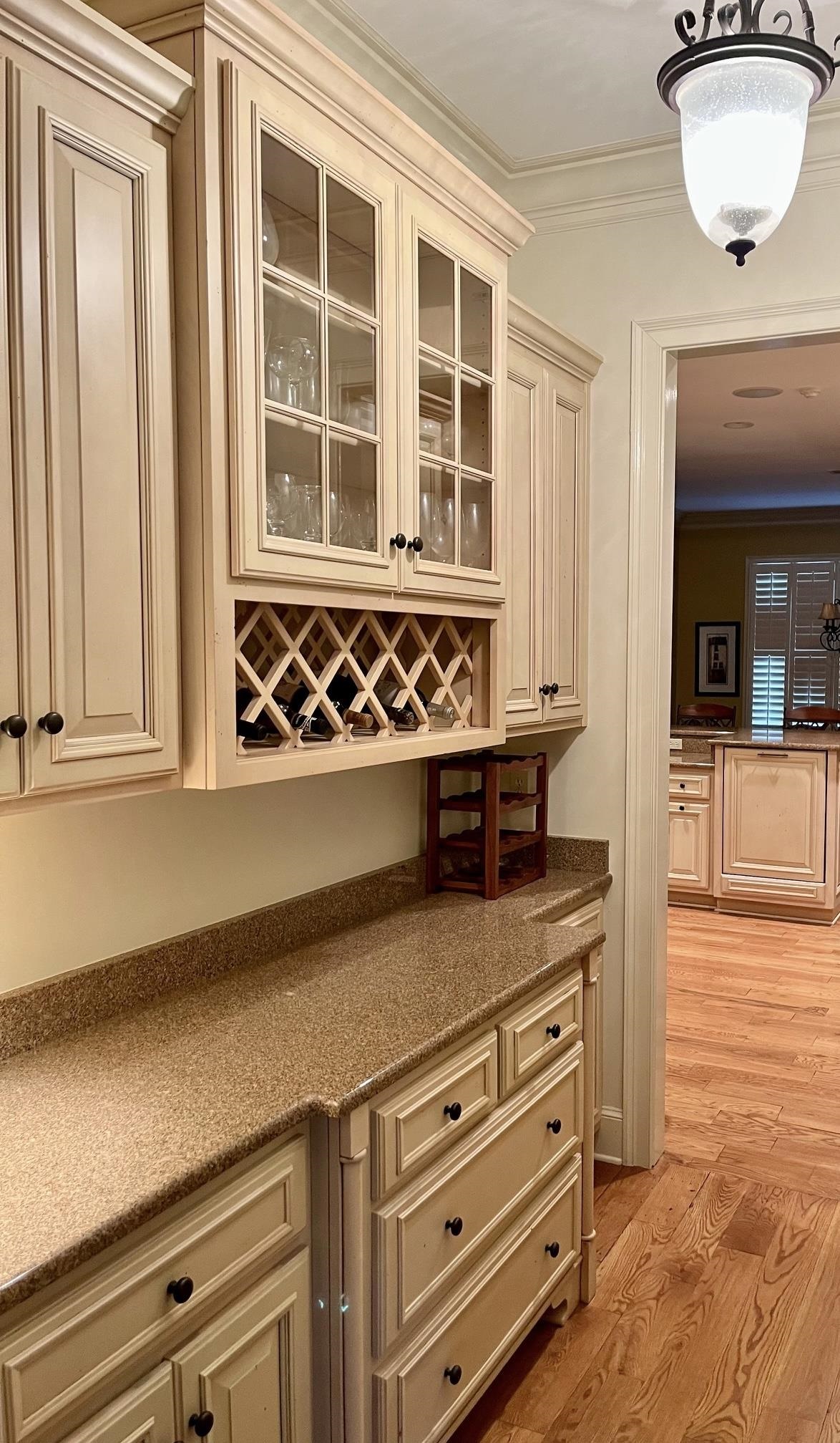 4525 Barfield Road Memphis, TN 38117 - Photo 12 of 40 Between dining room and kitchen.