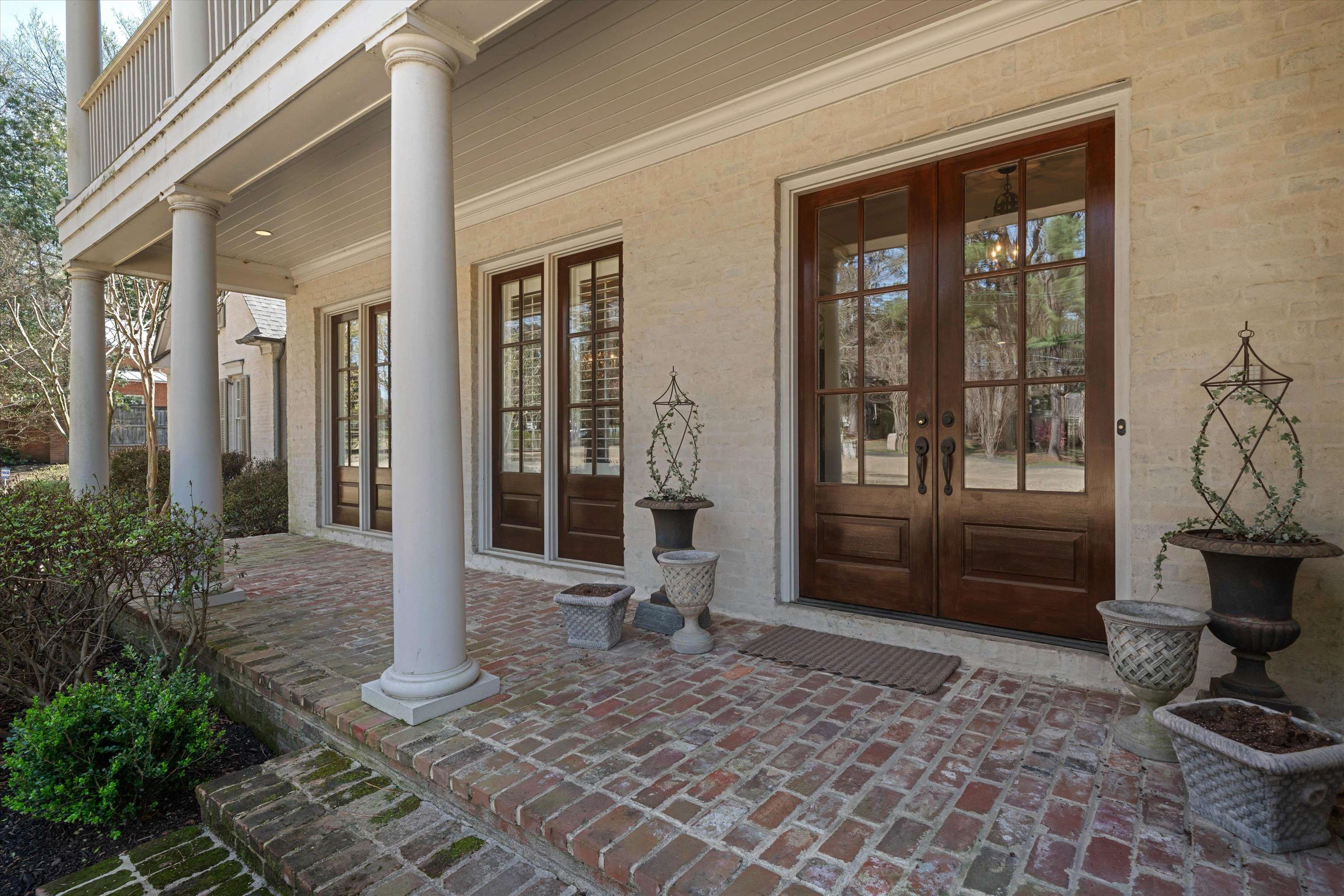 4525 Barfield Road Memphis, TN 38117 - Photo 3 of 40