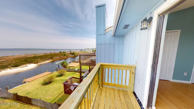 $525,000 | 3214 Quiet Water Lane, Gulf Breeze, FL 32563