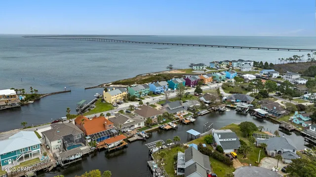 $525,000 | 3214 Quiet Water Lane, Gulf Breeze, FL 32563