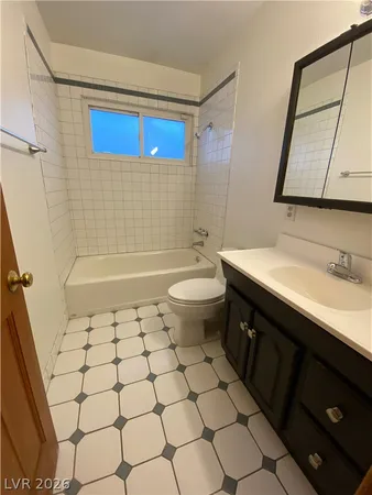 $2,400 | 2901 Burton Avenue, Las Vegas, NV 89102