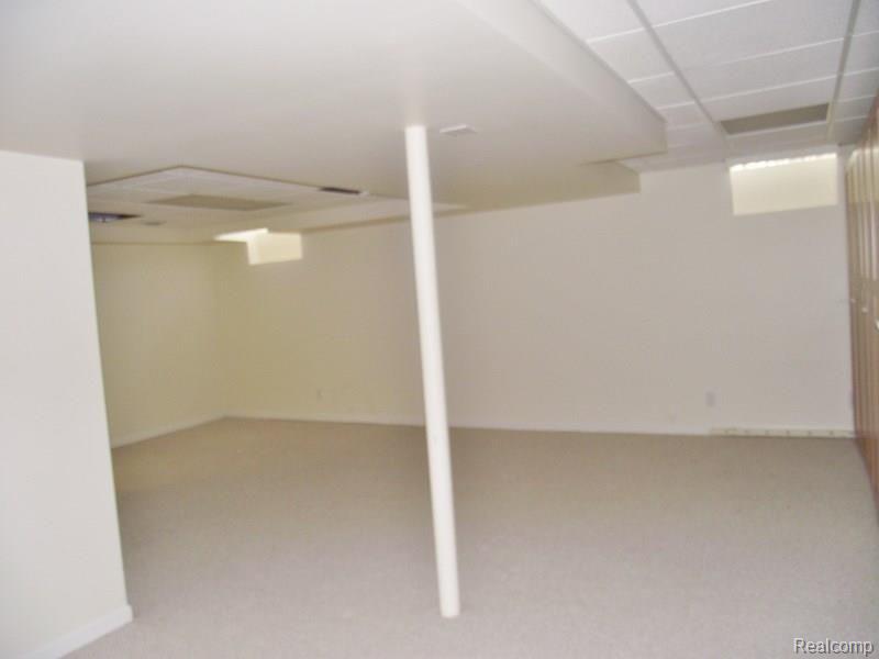 47057 Mornington Road Canton, MI 48188 - Photo 27 of 32 DSCF7079 (800x600).jpg