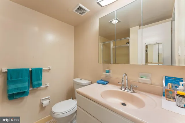 $210,000 | 309 Florence Avenue, Unit 119N, Jenkintown, PA 19046