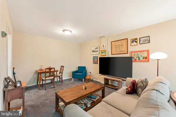 $210,000 | 309 Florence Avenue, Unit 119N, Jenkintown, PA 19046