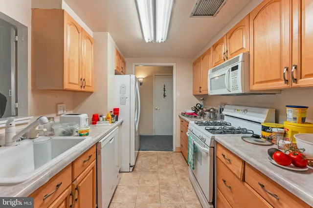 $210,000 | 309 Florence Avenue, Unit 119N, Jenkintown, PA 19046