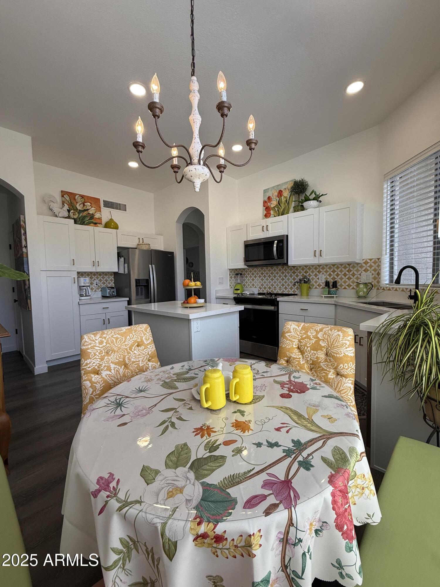 23705 South Pleasant Way Sun Lakes, AZ 85248 - Photo 4 of 37 IMG_0011