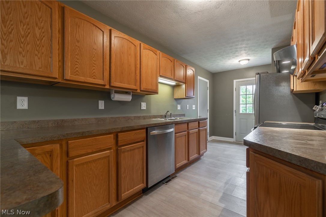 7313 Williams Road Painesville, OH 44077 - Photo 9 of 23 Gallery Image 9