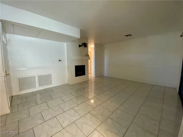 $1,375 | 4835 South Torrey Pines Drive, Unit 103, Las Vegas, NV 89103