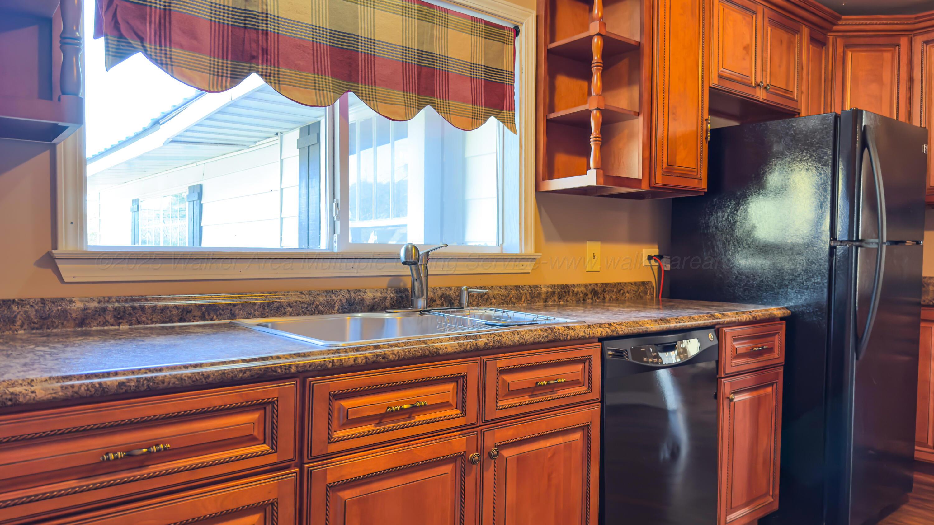 347 Tahoe Road Winfield, AL 35594 - Photo 8 of 40 IMG_3518