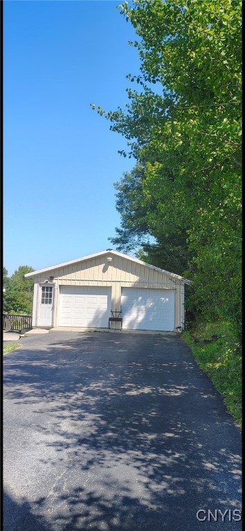 9651 Doyle Road Brookfield, NY 13485 - Photo 4 of 32