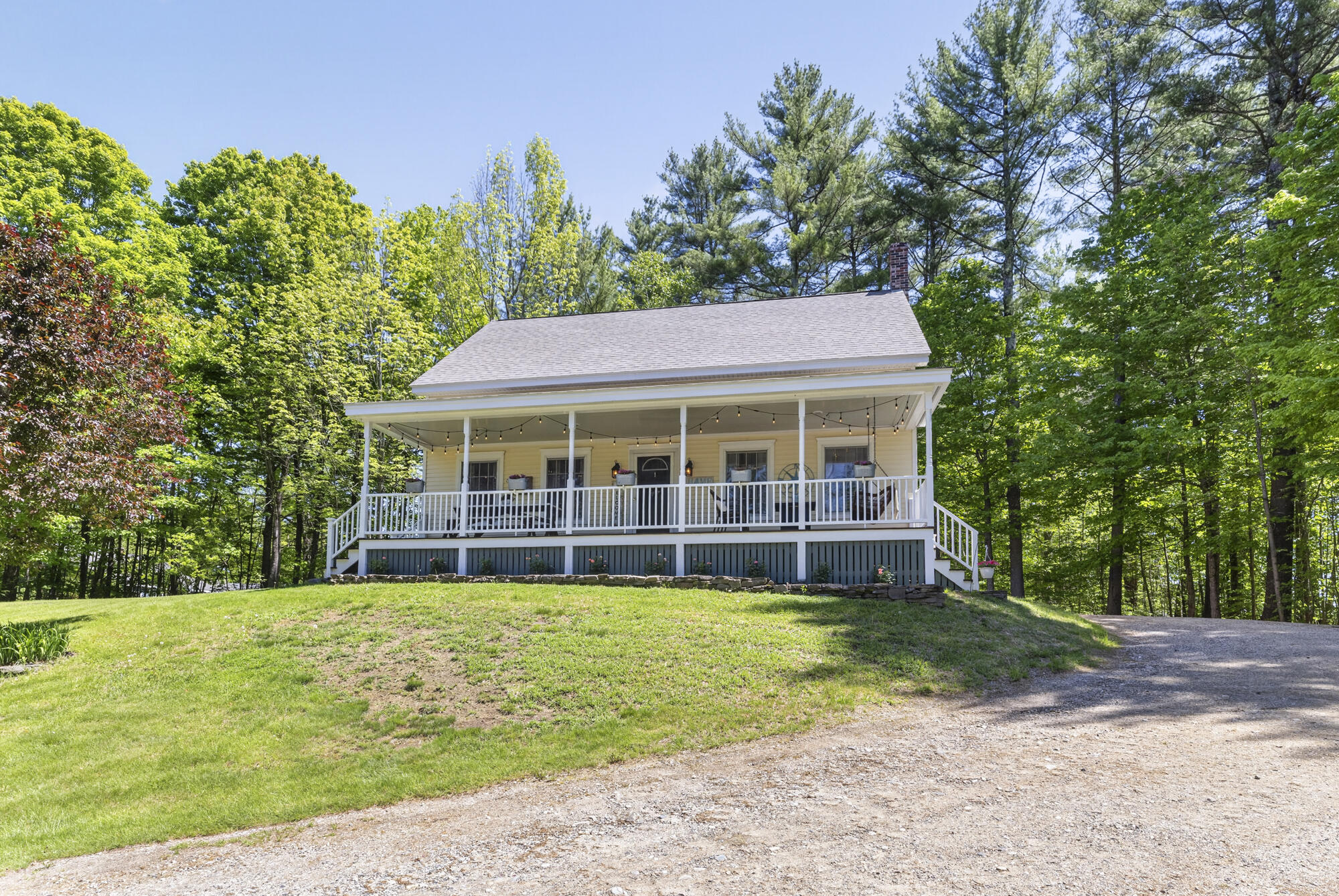 62 Wescott Road Gorham, ME 04038 - Photo 2 of 52 62 Wescott_W5_42