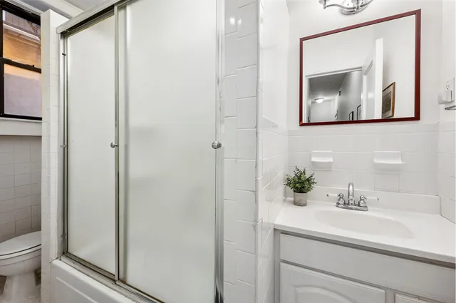 $795,000 | 611 West 111th Street, Unit 6 | Morningside Heights