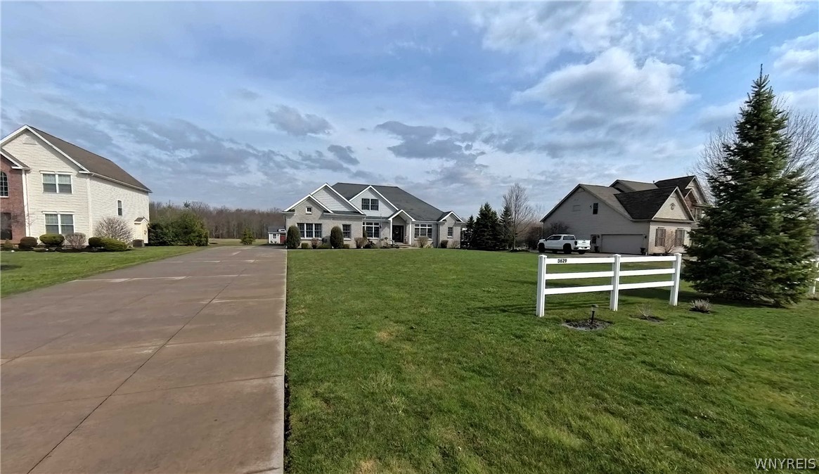 3629 Moyer Road Wheatfield, NY 14120 - Photo 4 of 42