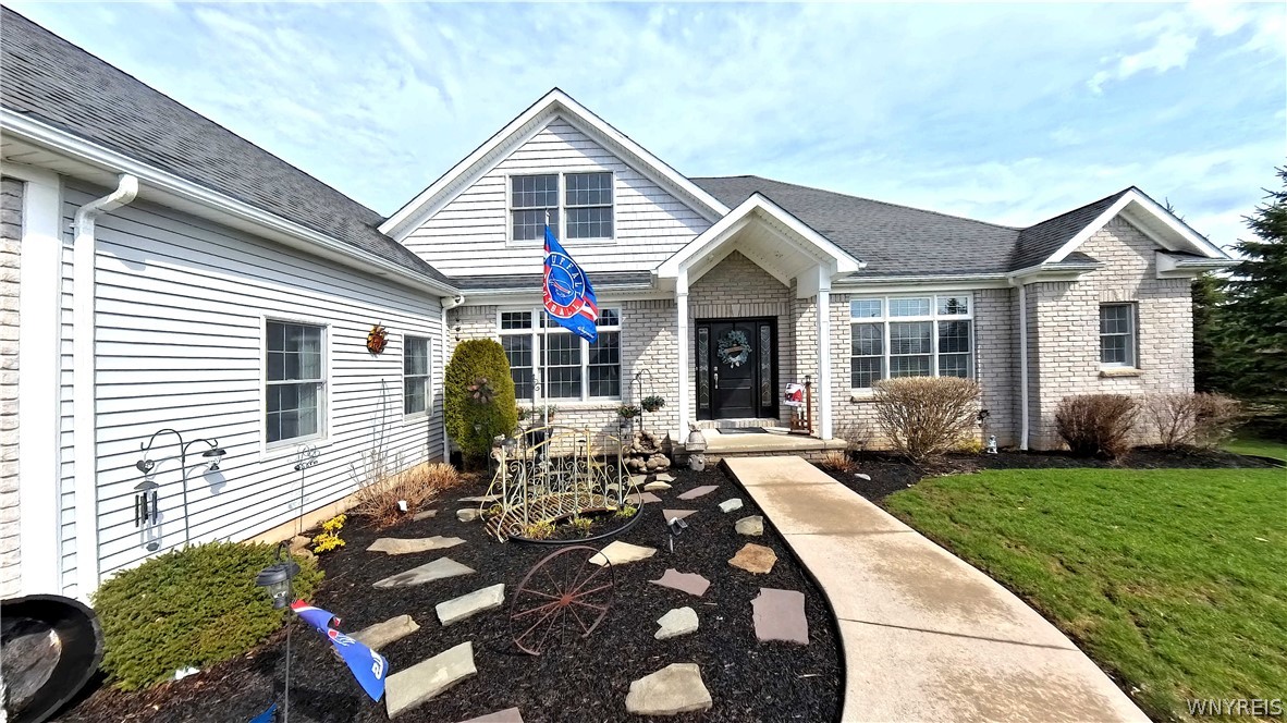 3629 Moyer Road Wheatfield, NY 14120 - Photo 5 of 42