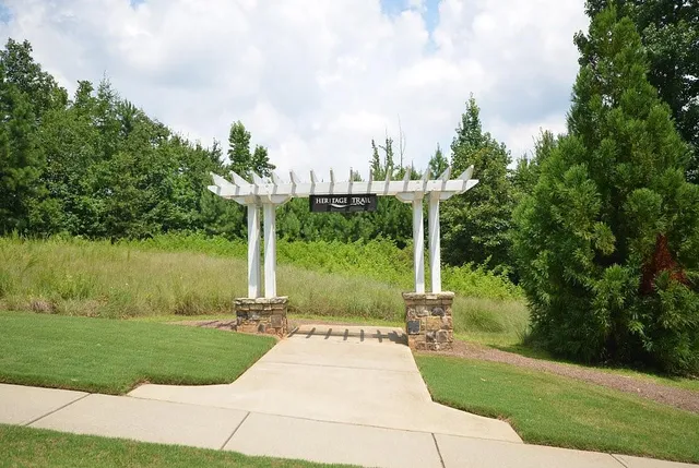 $825,000 | 320 River Green Avenue, Canton, GA 30114